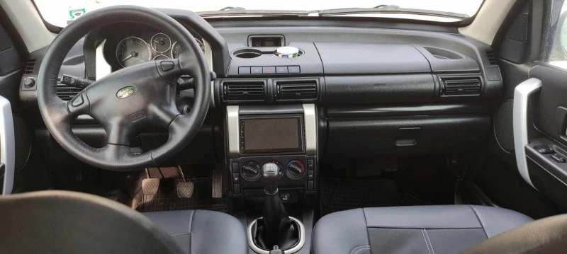 Land Rover Freelander, снимка 4 - Автомобили и джипове - 41555982