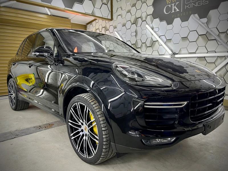 Porsche Cayenne Turbo s, снимка 11 - Автомобили и джипове - 48466029