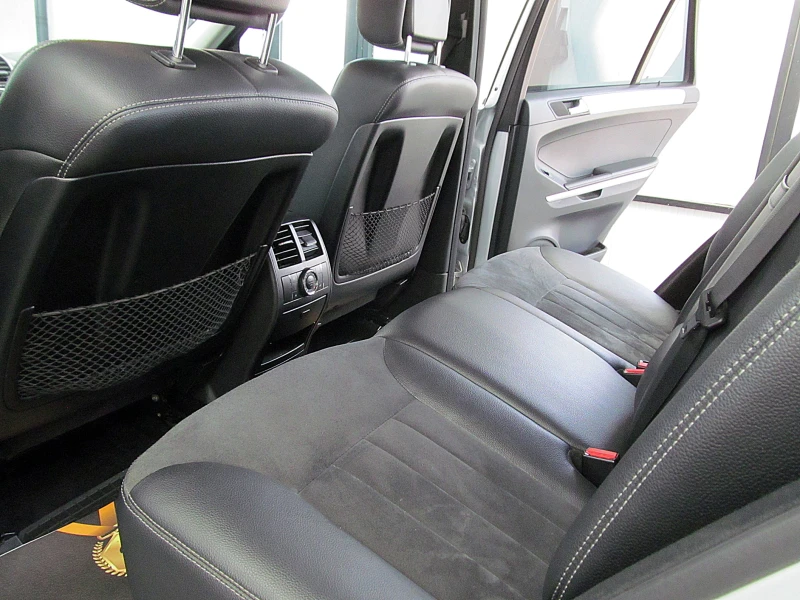 Mercedes-Benz ML 320 SPORT/NAVI/7gt/СОБСТВЕН ЛИЗИНГ, снимка 7 - Автомобили и джипове - 51577535