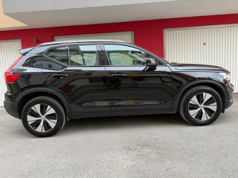 Volvo XC40, снимка 2 - Автомобили и джипове - 52429456