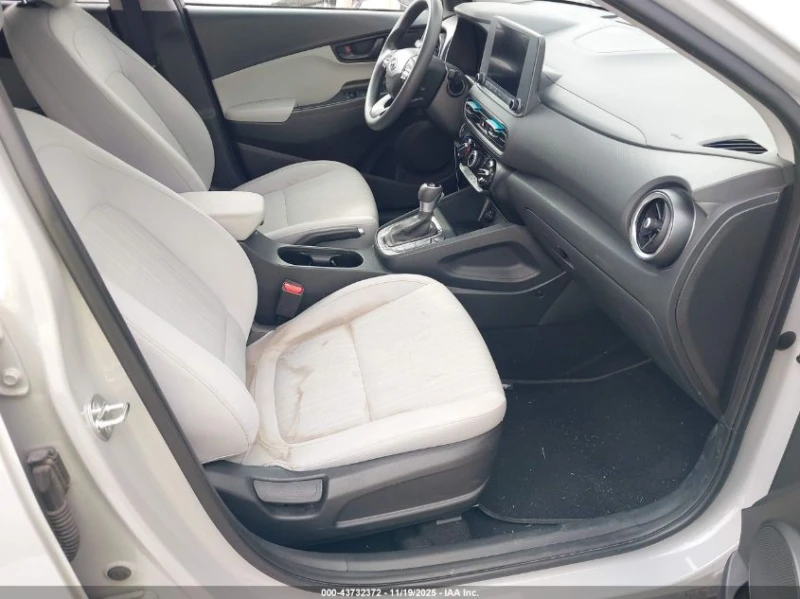 Hyundai Kona 2.0L I-4 DOHC, VVT, 147HP Front Wheel Drive, снимка 10 - Автомобили и джипове - 53288210