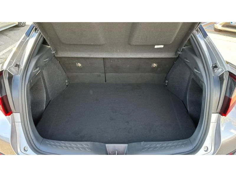 Toyota C-HR 1.8 HSD CENTER FWD - изображение 10