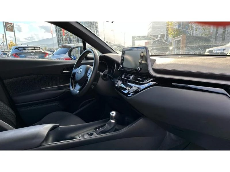 Toyota C-HR 1.8 HSD CENTER FWD - изображение 6