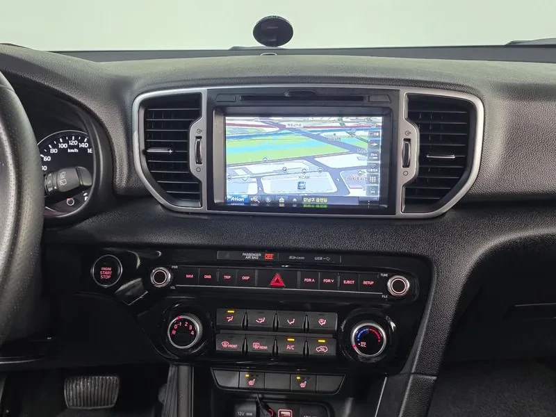Kia Sportage 4Th Generation Diesel 1.7 2Wd Trendy, снимка 14 - Автомобили и джипове - 55076656