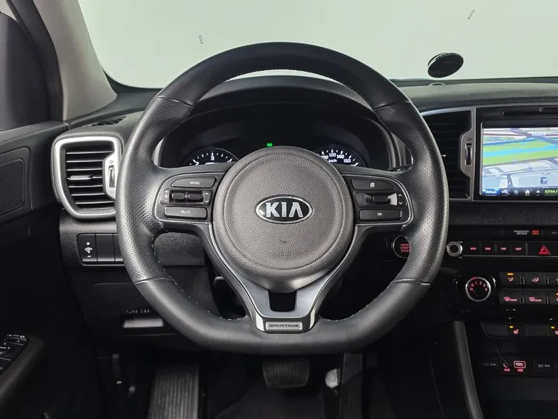 Kia Sportage 4Th Generation Diesel 1.7 2Wd Trendy, снимка 13 - Автомобили и джипове - 55076656