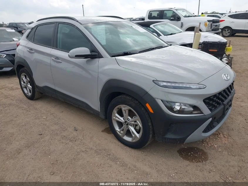 Hyundai Kona 2.0L I-4 DOHC, VVT, 147HP Front Wheel Drive, снимка 1