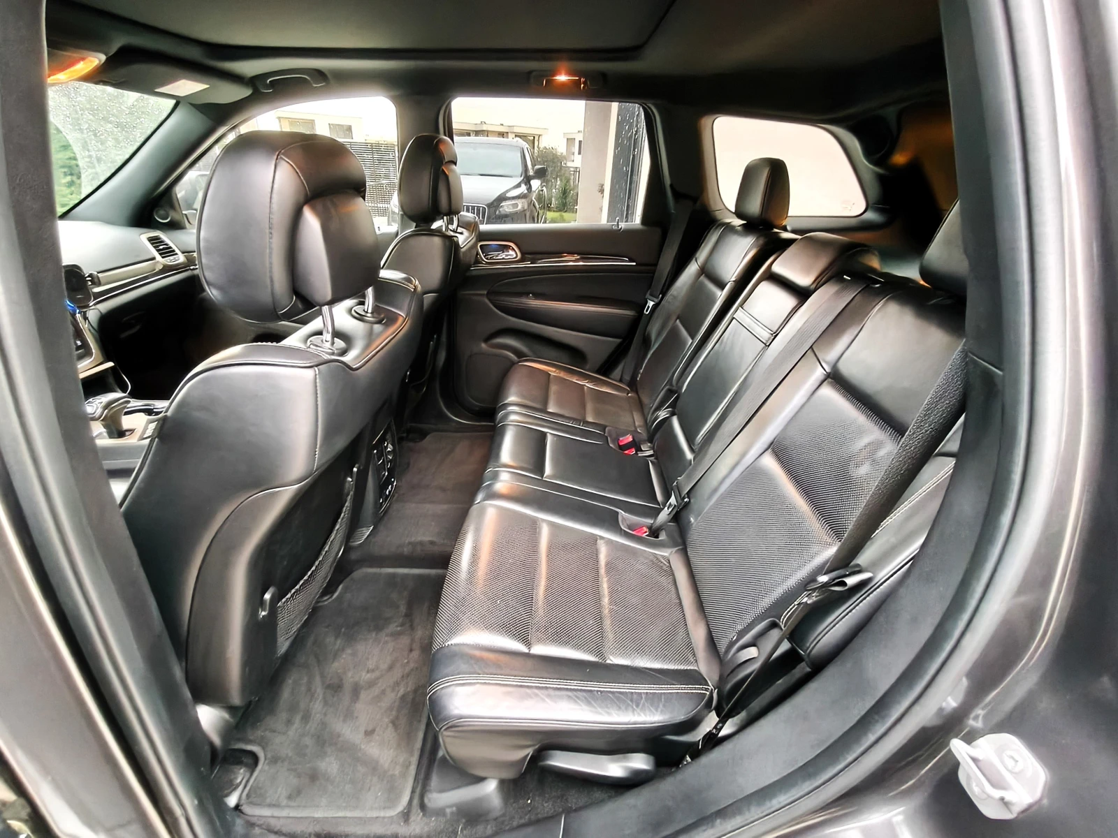 Jeep Grand cherokee Overland 3.0d 4х4 - изображение 9