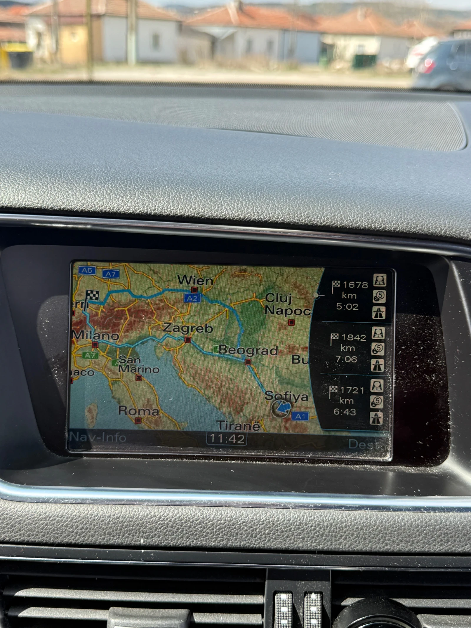 Audi Q5 2.0 TDI 170к.с., снимка 15 - Автомобили и джипове - 53976279