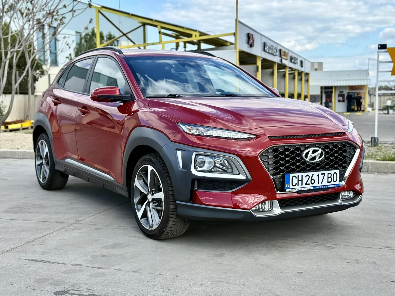 Hyundai Kona 1.6 АВТОМАТИК 4x4, снимка 7 - Автомобили и джипове - 54309500