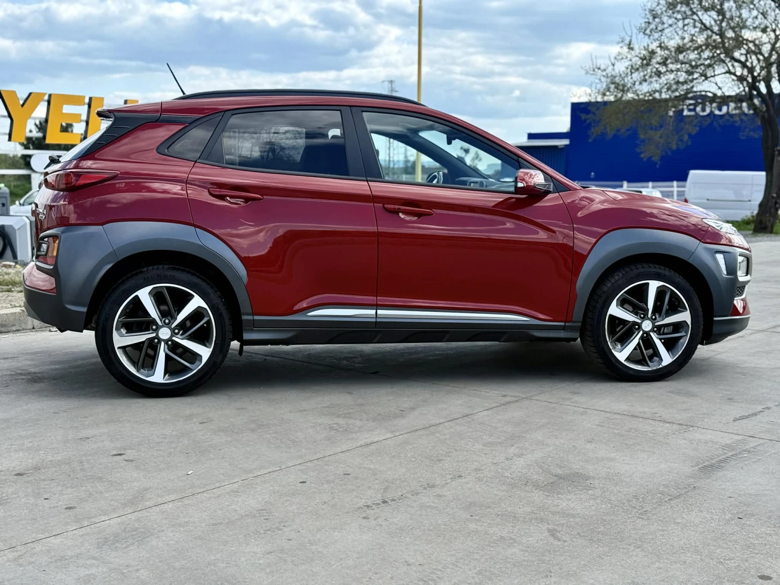 Hyundai Kona 1.6 АВТОМАТИК 4x4, снимка 6 - Автомобили и джипове - 54309500