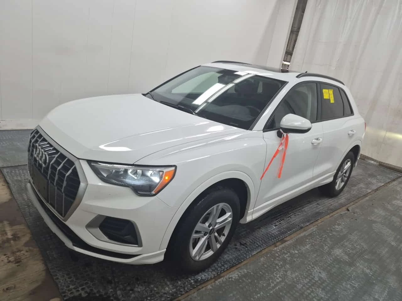 Audi Q3 PREMIUM| ПОДГРЕВИ| ПАМЕТ| ПАНОРАМА| CARFAX| 