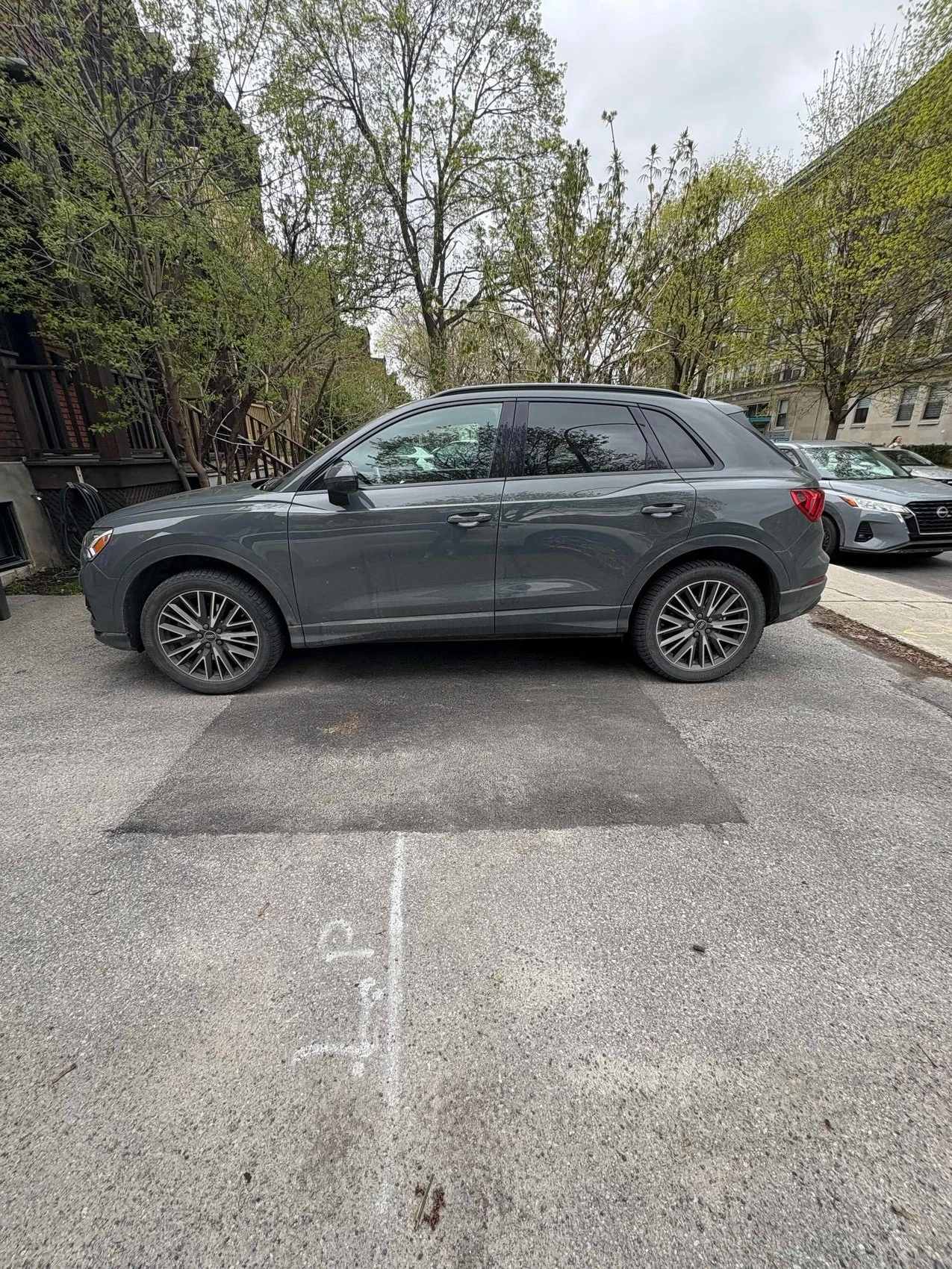 Audi Q3 45 TFSI quattro/Следене на ленти/Audi Assists , снимка 4 - Автомобили и джипове - 54384111