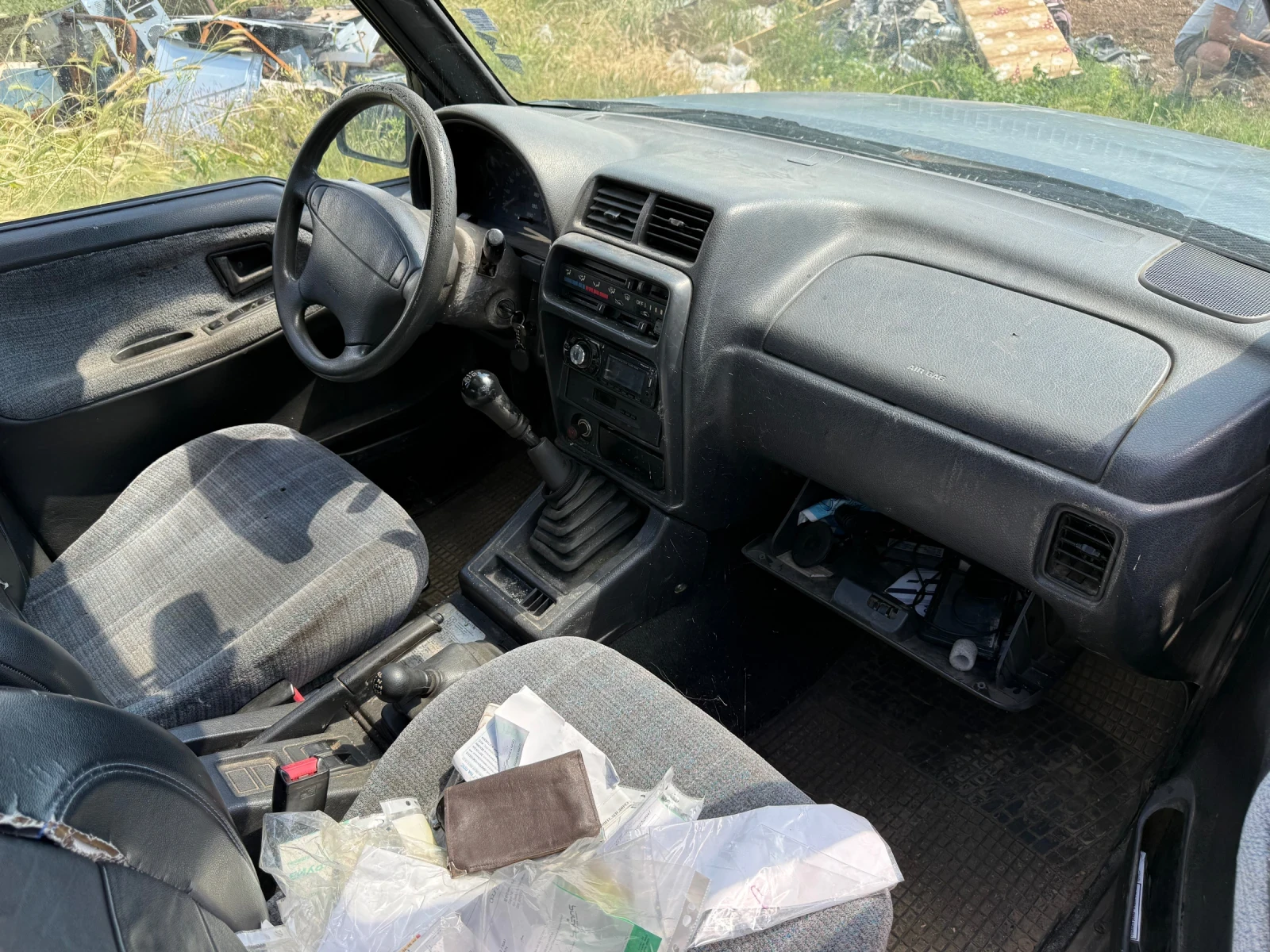 Suzuki Vitara 2.0 Бензин, снимка 3 - Автомобили и джипове - 54836110