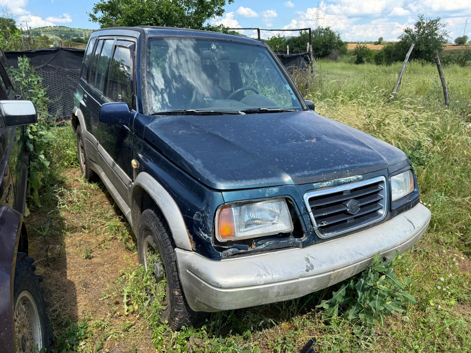 Suzuki Vitara 2.0 Бензин, снимка 2 - Автомобили и джипове - 54836110