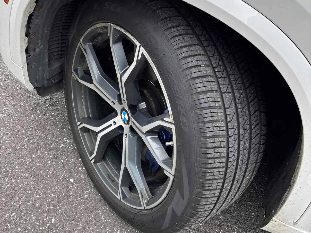 BMW X5 xDrive40i M SPORT/LASER/360/ПАНОРАМА/ОБДУХВАНЕ, снимка 6 - Автомобили и джипове - 54977150