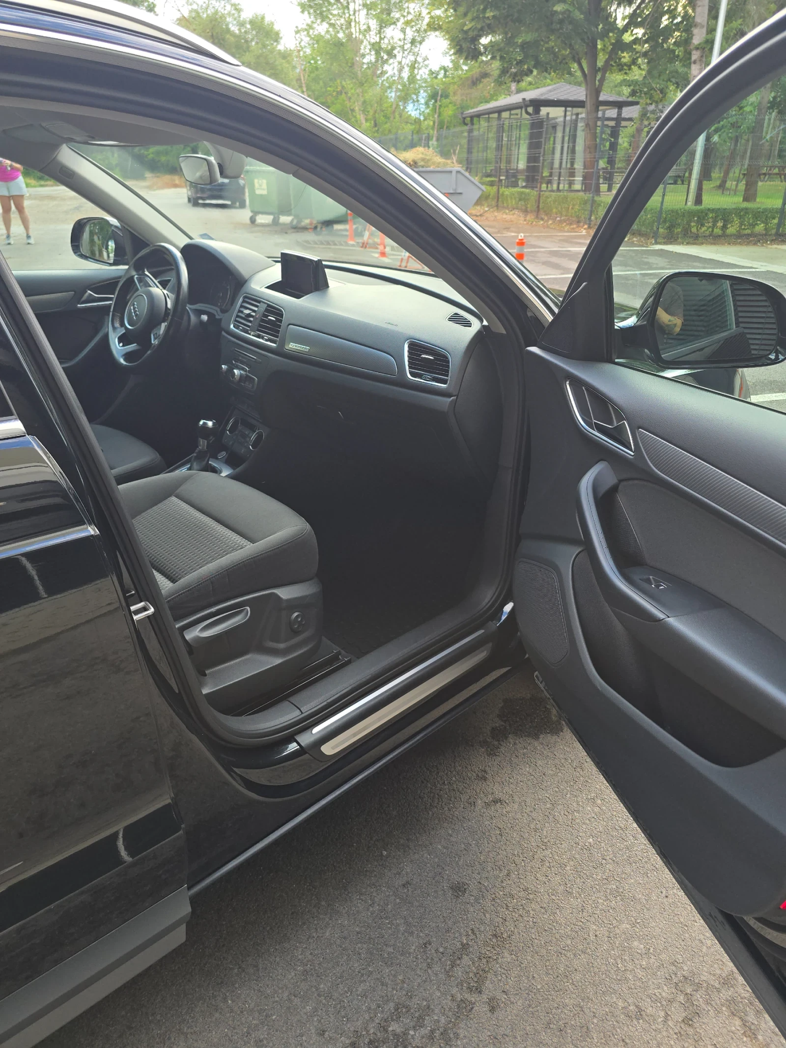 Audi Q3 2.0 TDI quattro, снимка 14 - Автомобили и джипове - 55252993