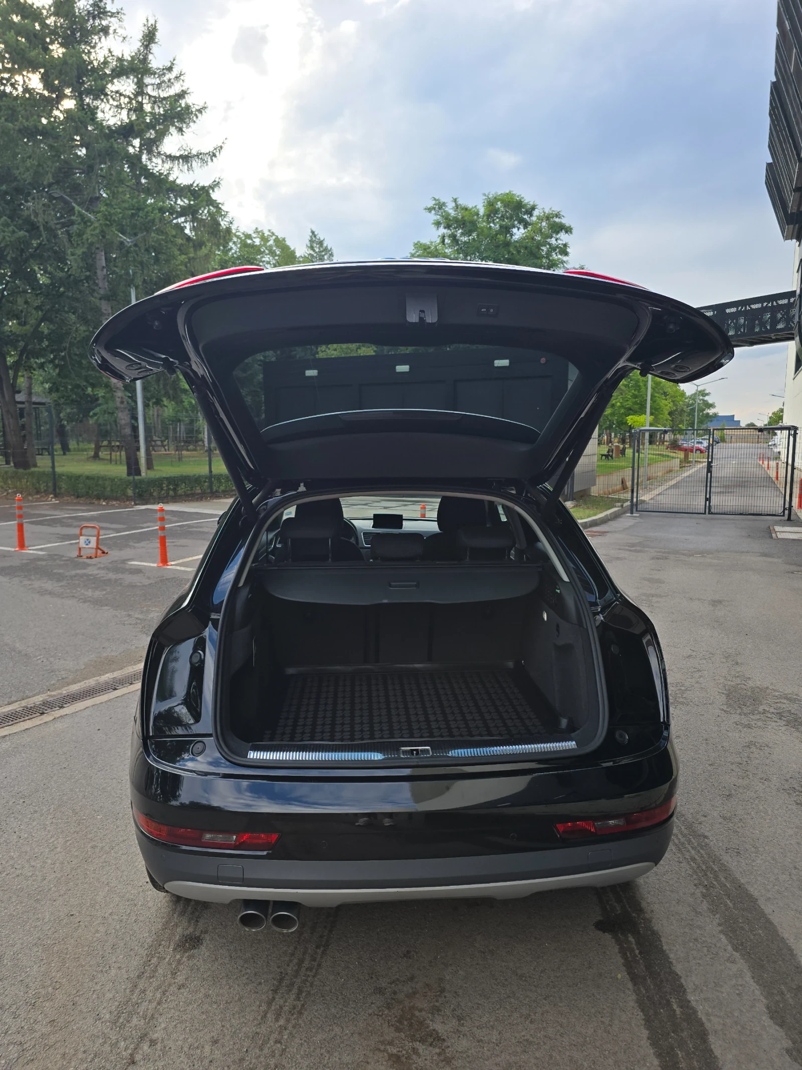 Audi Q3 2.0 TDI quattro, снимка 6 - Автомобили и джипове - 55252993