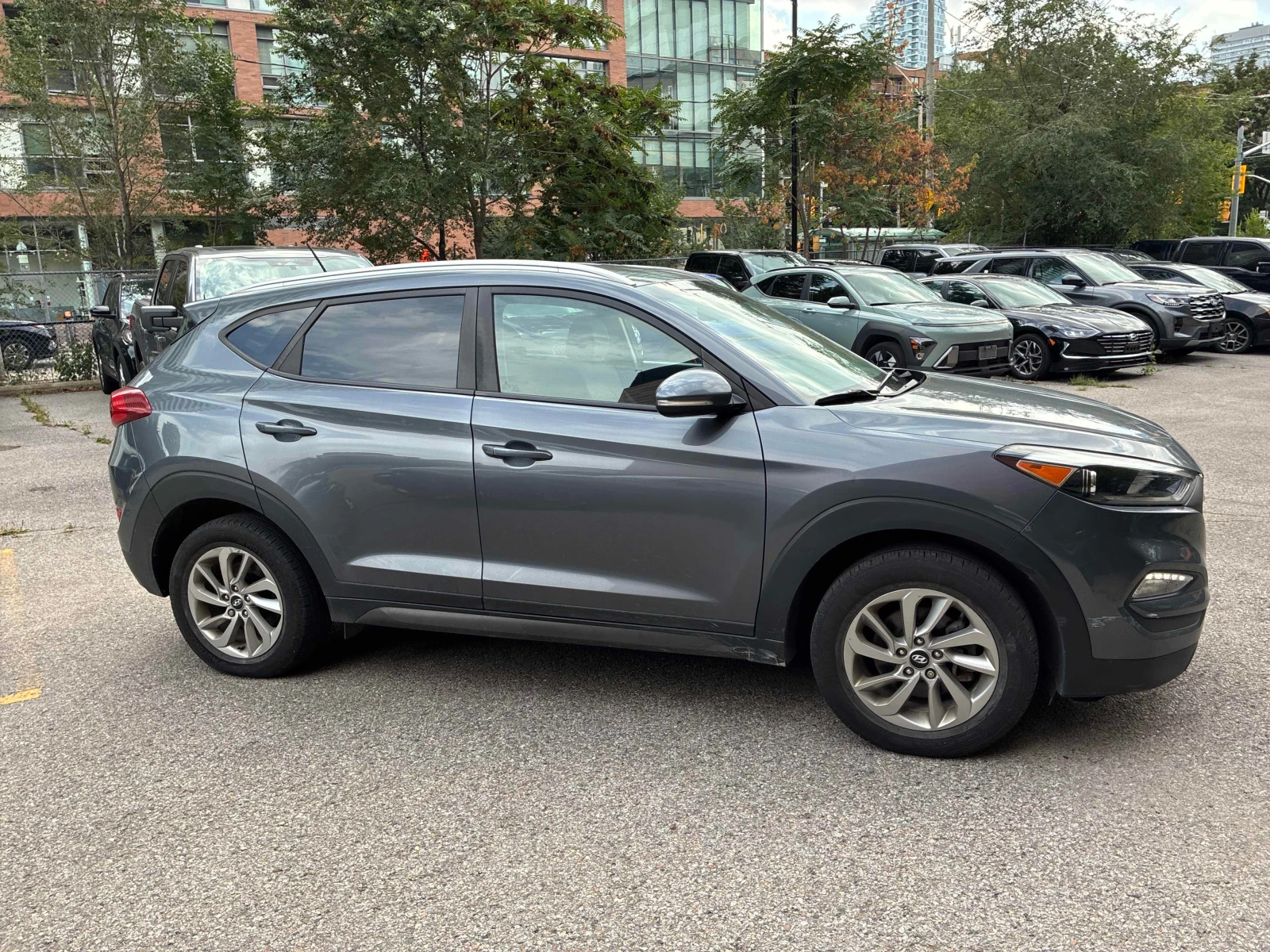 Hyundai Tucson * Premium * KEYLESS* ПОДГРЕВ* , снимка 5 - Автомобили и джипове - 56130859