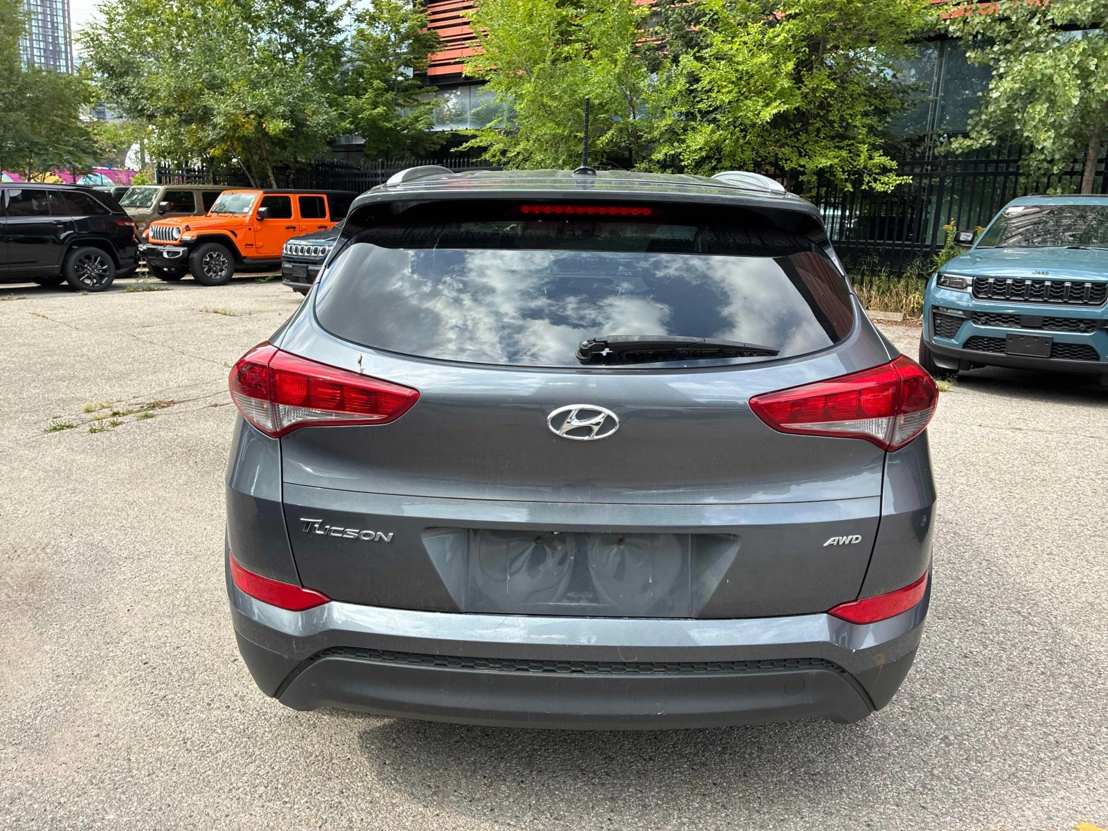 Hyundai Tucson * Premium * KEYLESS* ПОДГРЕВ* , снимка 4 - Автомобили и джипове - 56130859
