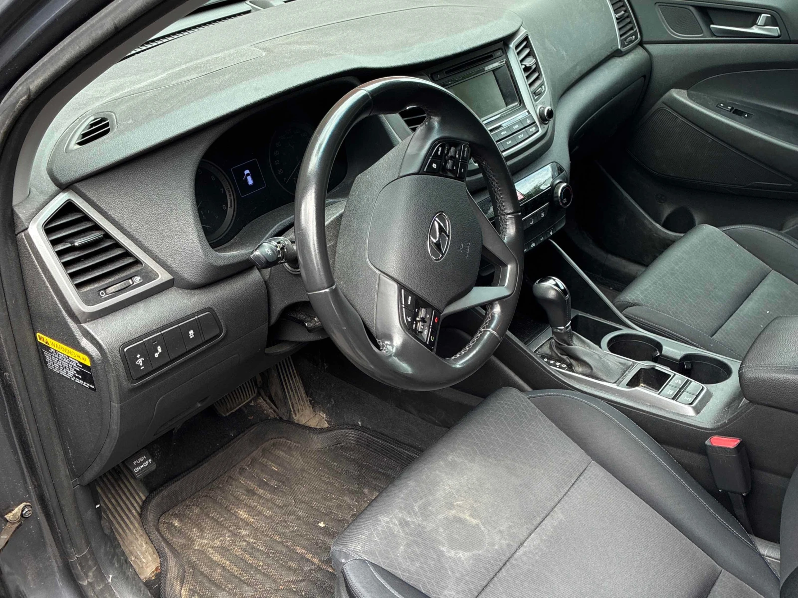 Hyundai Tucson * Premium * KEYLESS* ПОДГРЕВ* , снимка 7 - Автомобили и джипове - 56130859