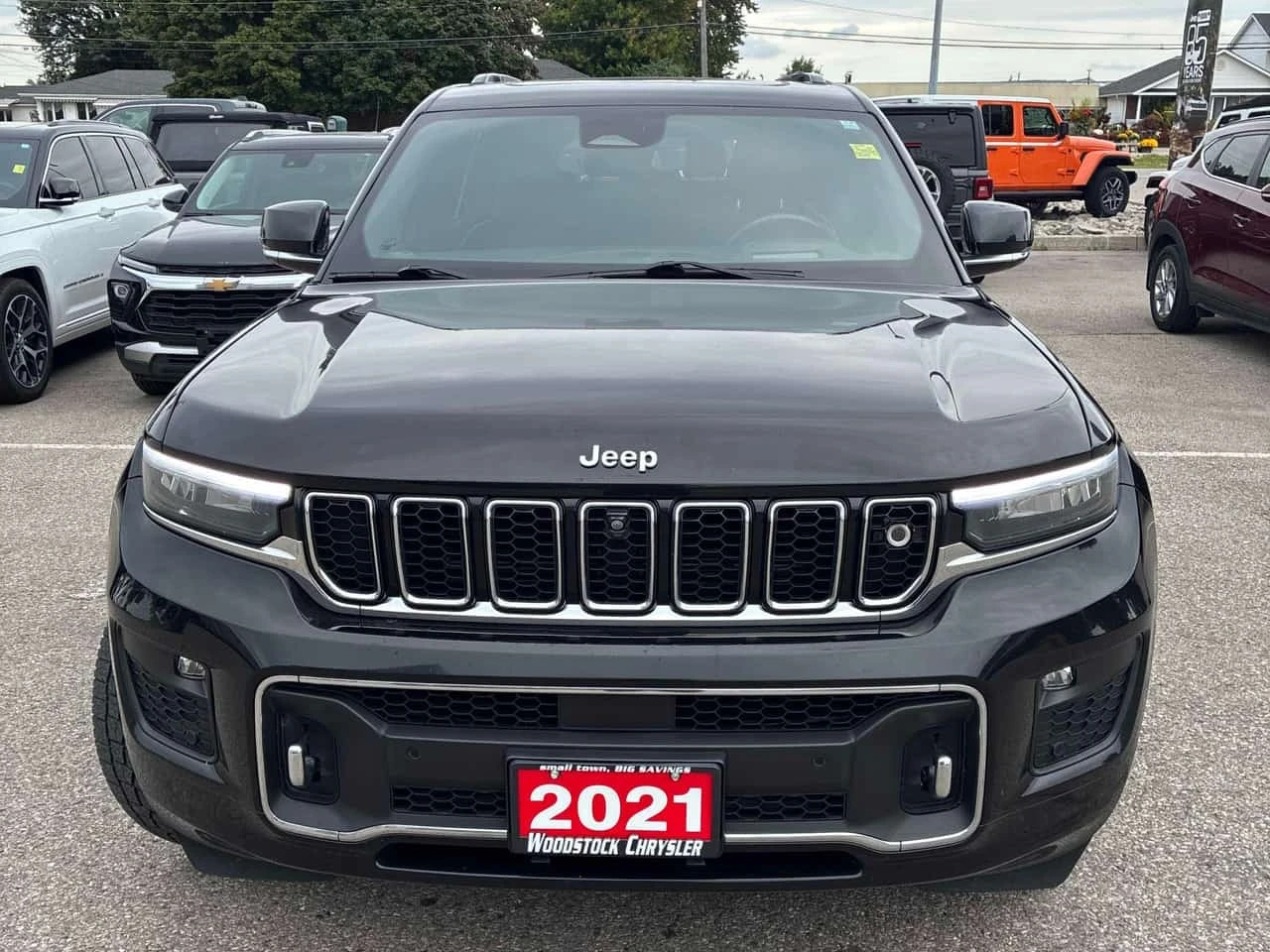 Jeep Grand cherokee * Overland * АВТОКРЕДИТ * ПРЕДСТАВИТЕЛСТВО, снимка 2 - Автомобили и джипове - 56179848