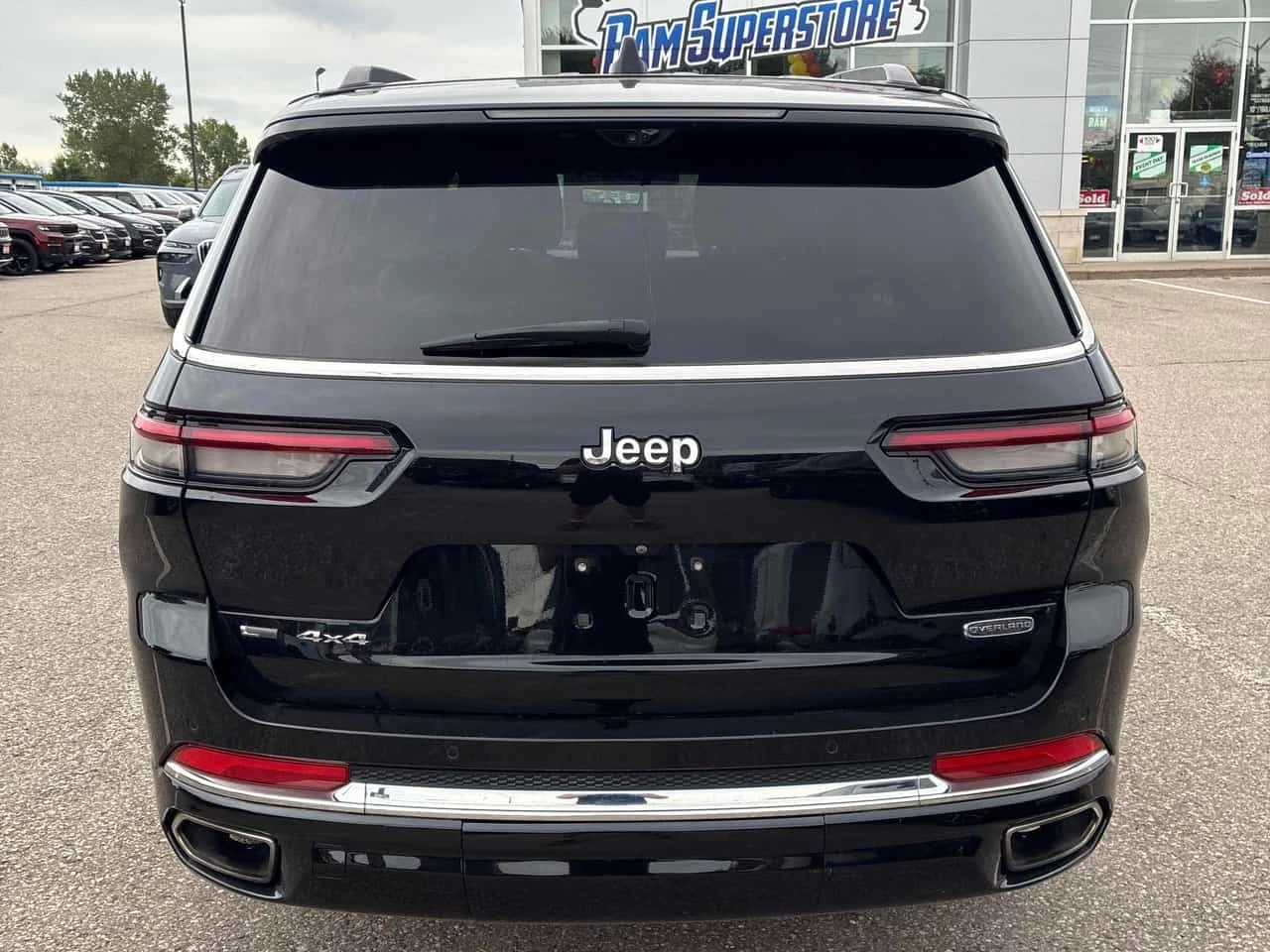 Jeep Grand cherokee * Overland * АВТОКРЕДИТ * ПРЕДСТАВИТЕЛСТВО, снимка 5 - Автомобили и джипове - 56179848