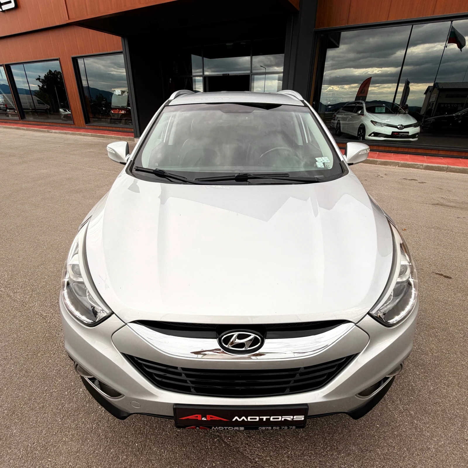 Hyundai IX35 1.6i-135к.с.;Facelift;ПОДГРЕВ;КАМЕРА;ТЕМПОМАТ;НАВИ, снимка 5 - Автомобили и джипове - 56183773