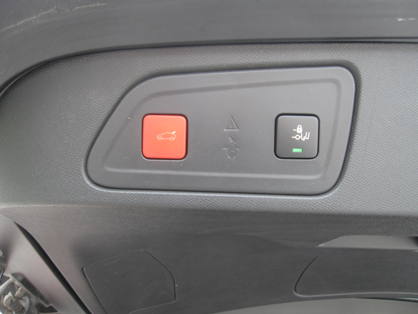 Citroen C5 Aircross 95х.КМ.Автомат, Кожа, Камера, снимка 6 - Автомобили и джипове - 56233277