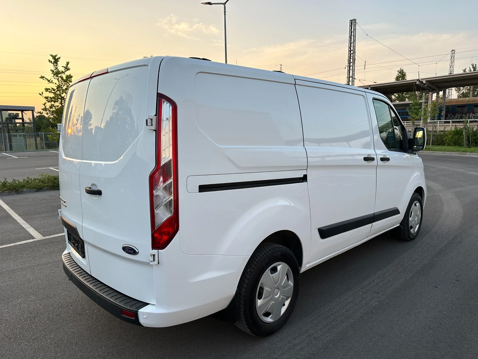 Ford Transit 2.0ТDCI* 131hp* FACE LIFT* ЧИСТО НОВ*  - изображение 4