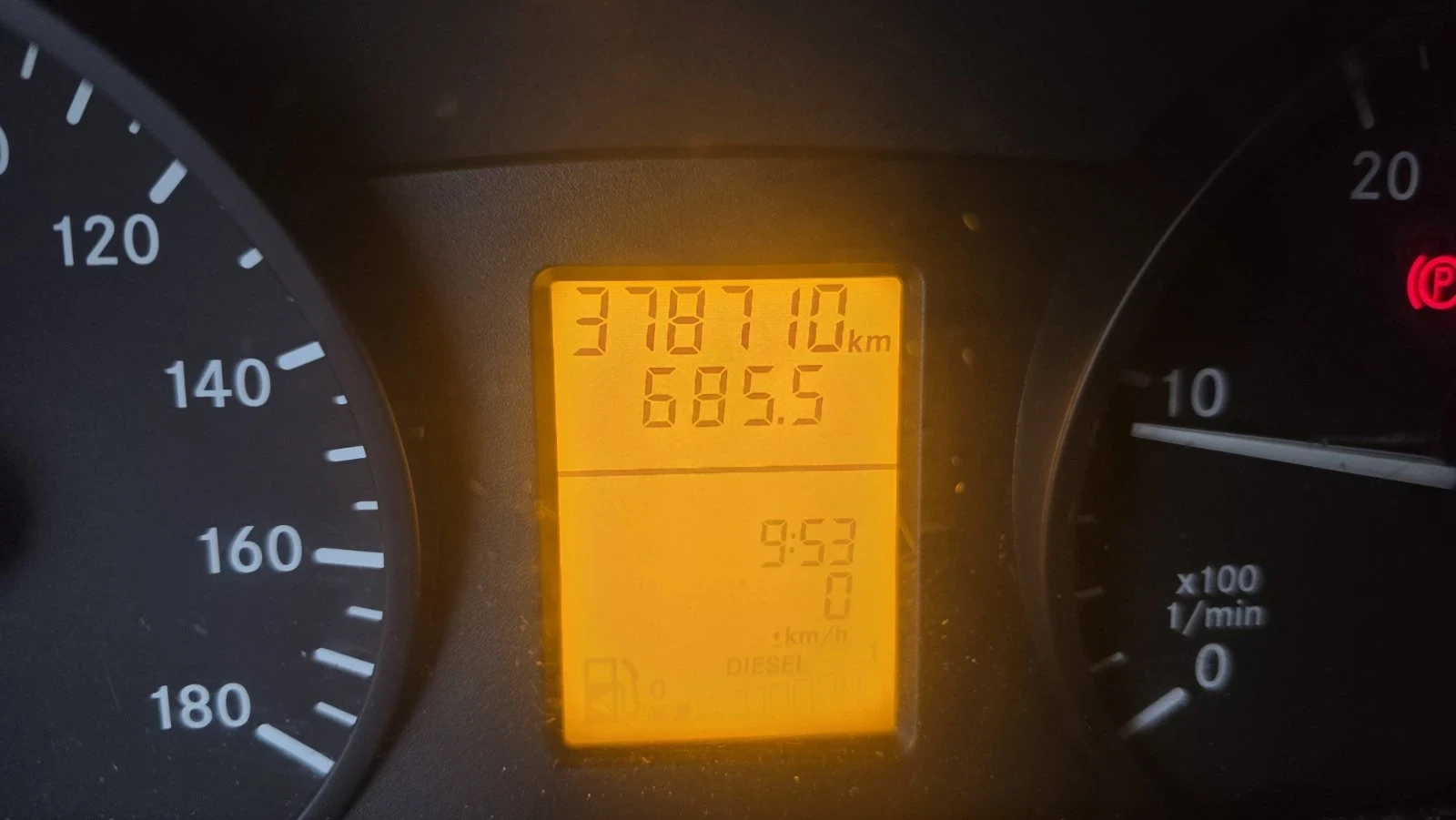 Mercedes-Benz Sprinter 413 Куфар 4.40 м. , 3.5 тона, снимка 12 - Бусове и автобуси - 53756136