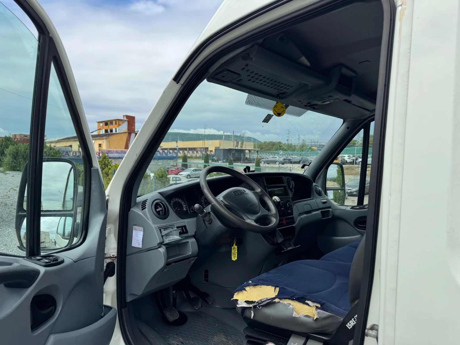 Iveco Daily 2.3 KLIMATIK, снимка 9 - Бусове и автобуси - 54629640
