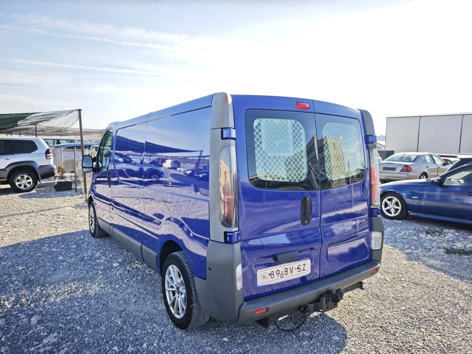 Opel Vivaro 2.0dci 115ks, снимка 7 - Бусове и автобуси - 56205296