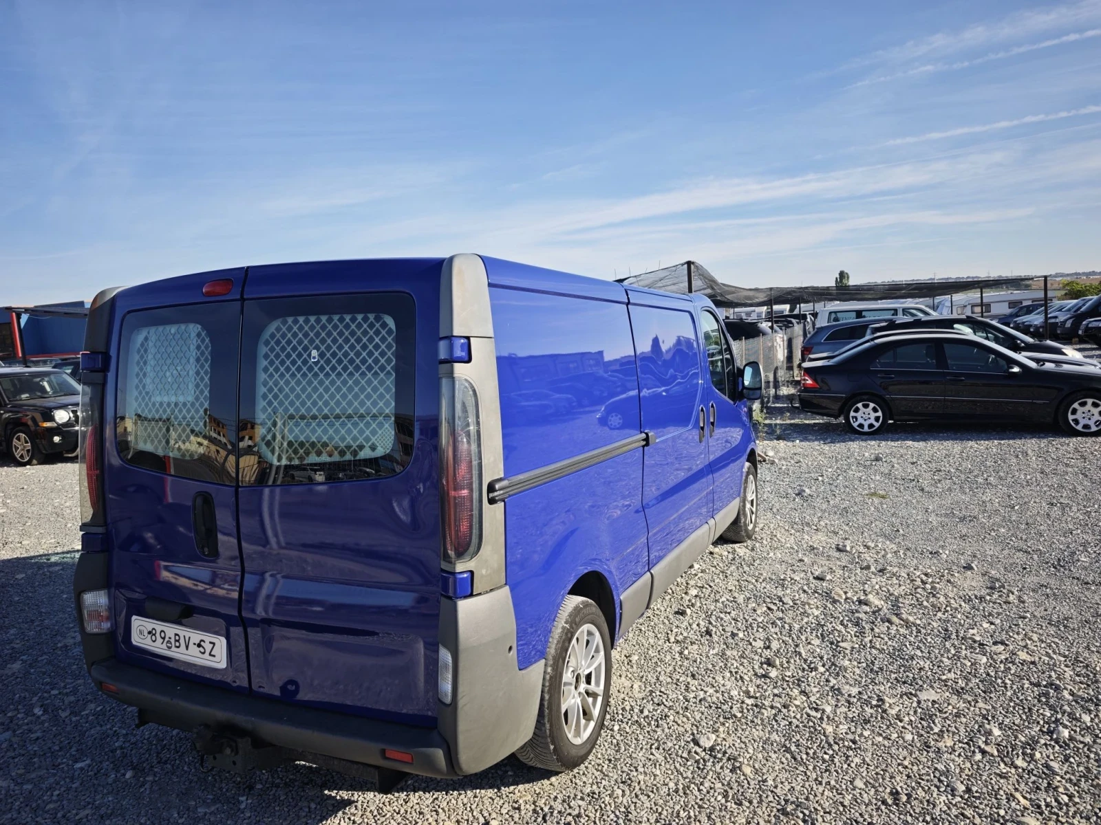 Opel Vivaro 2.0dci 115ks, снимка 5 - Бусове и автобуси - 56205296