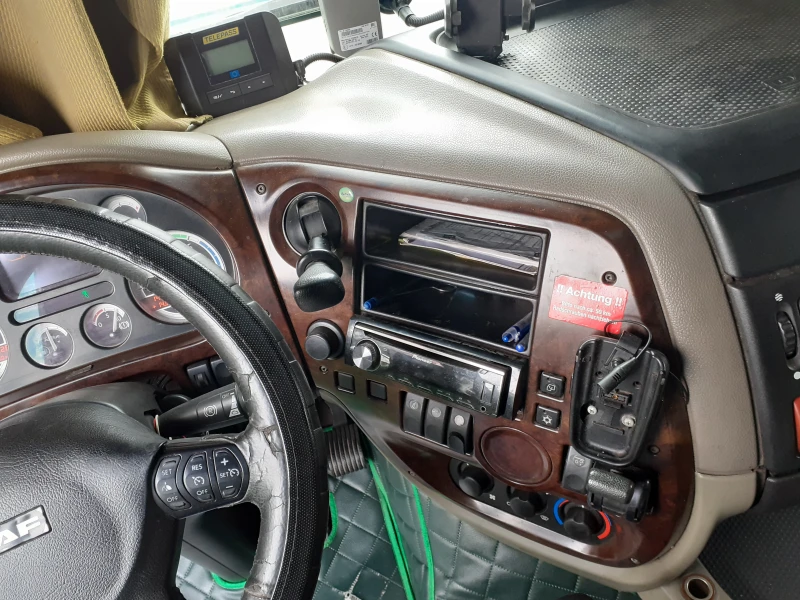 Daf XF 105, снимка 9 - Камиони - 52292620