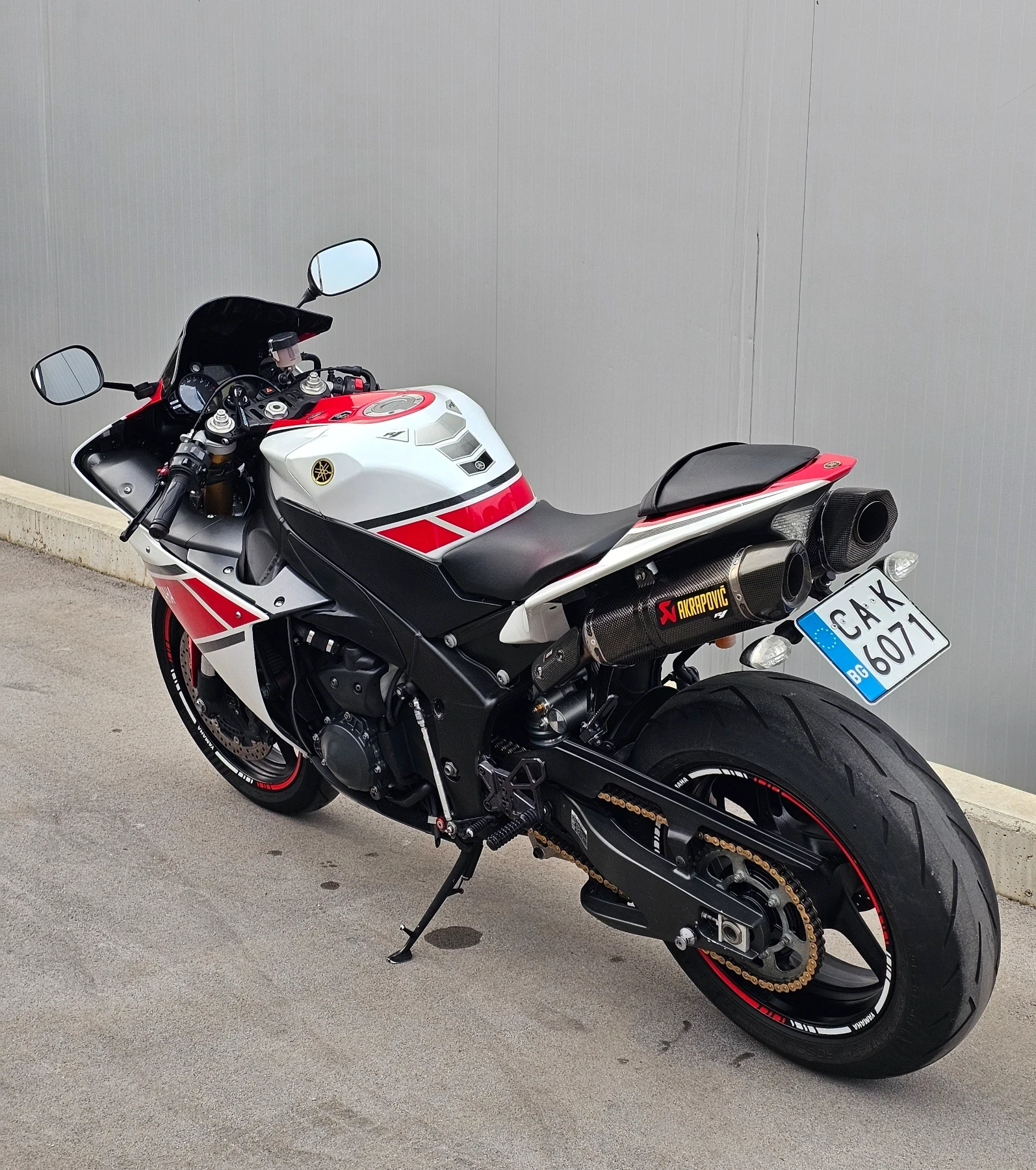 Yamaha YZF-R1 Facelift / 50th Anniversary / Limited / Akrapovic , снимка 4 - Мотоциклети и мототехника - 53712095