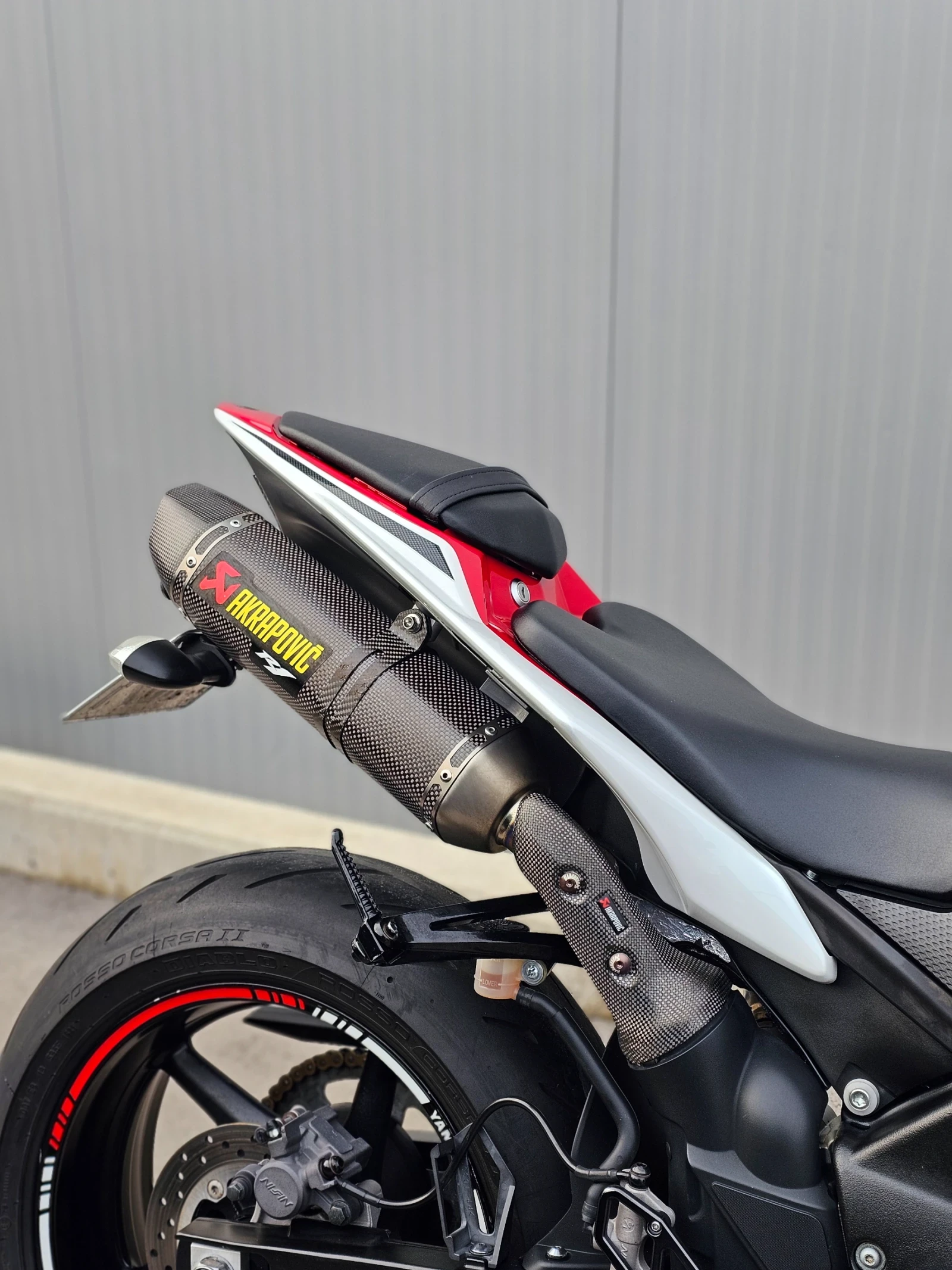 Yamaha YZF-R1 Facelift / 50th Anniversary / Limited / Akrapovic , снимка 9 - Мотоциклети и мототехника - 53712095