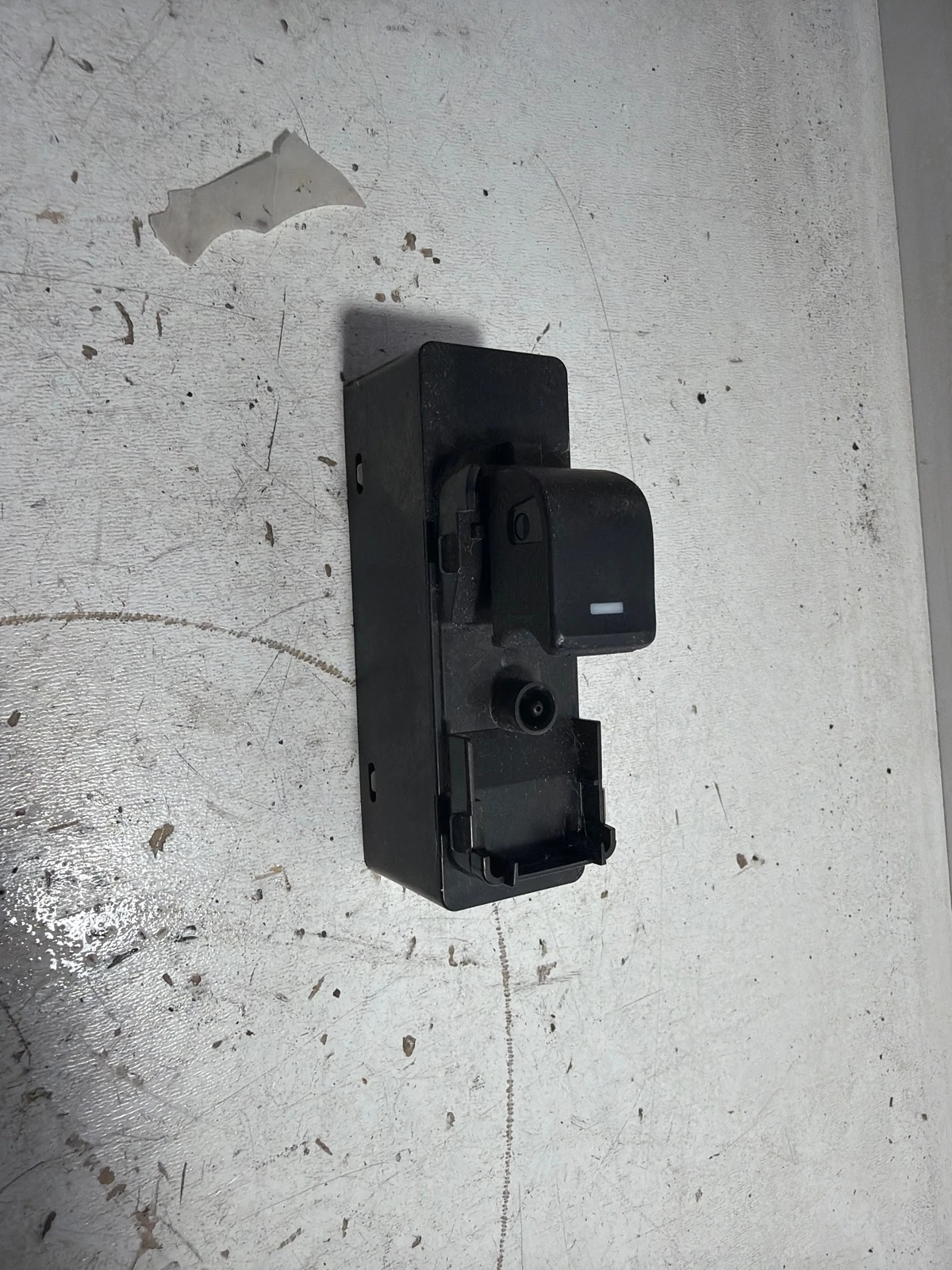 копче ел. стъкла KD4766380 Mazda CX 5