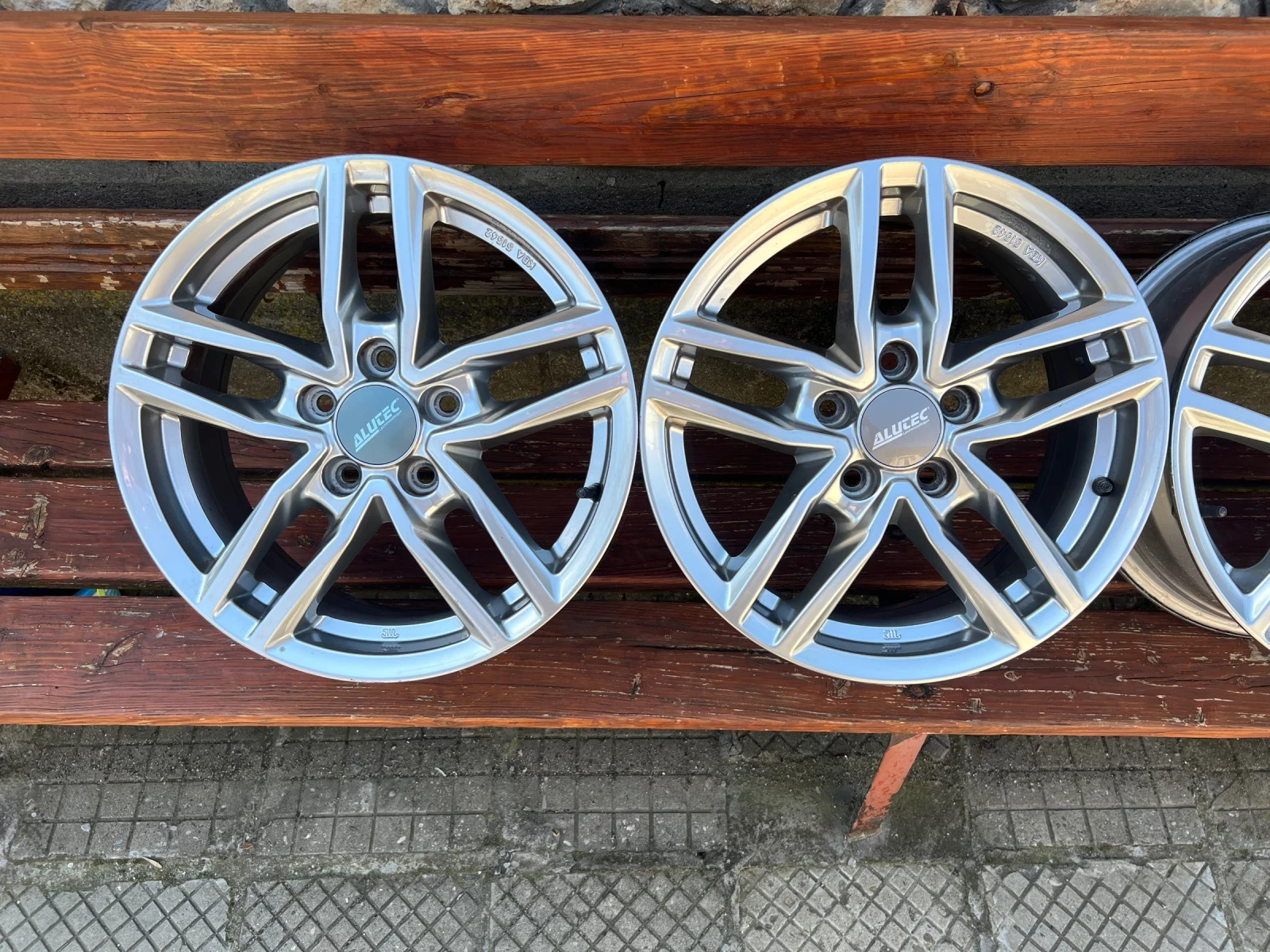 Джанти, снимка 3 - Гуми и джанти - 54103590