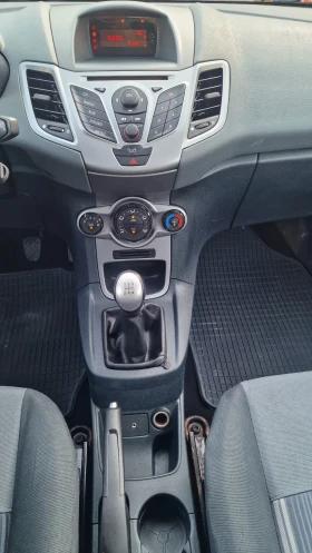 Ford Fiesta 1.25i 60КС КЛИМАТИК, снимка 14