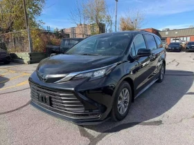 Toyota Sienna 