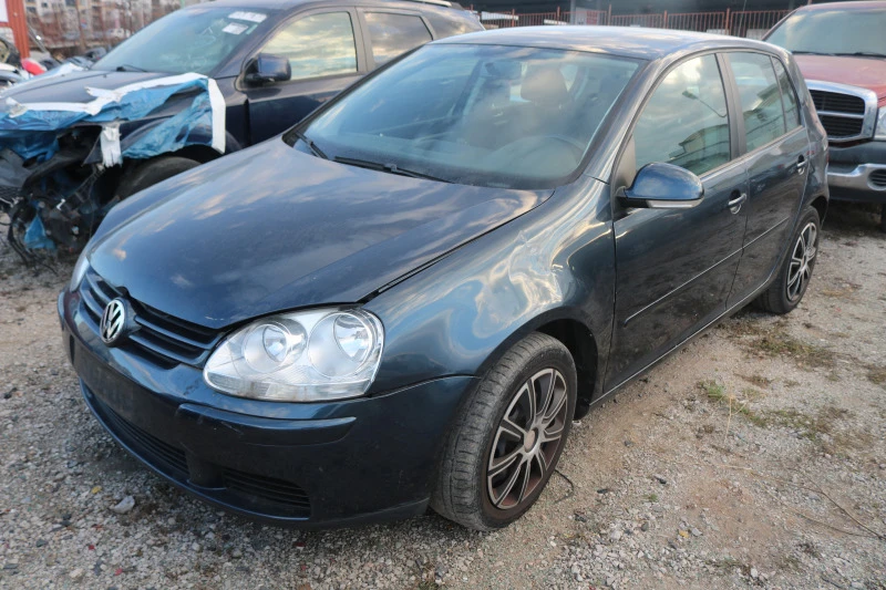 VW Golf 1.6i, снимка 1 - Автомобили и джипове - 44207962