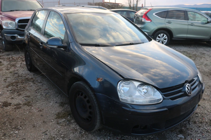 VW Golf 1.6i, снимка 2 - Автомобили и джипове - 44207962