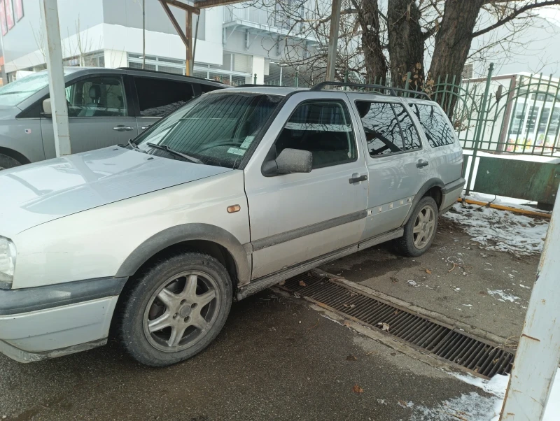 VW Golf Variant, снимка 2 - Автомобили и джипове - 48675025