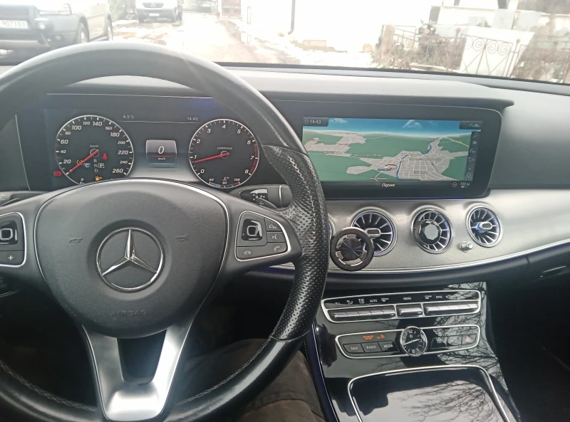 Mercedes-Benz E 250 Avantgarde , снимка 11 - Автомобили и джипове - 48699465