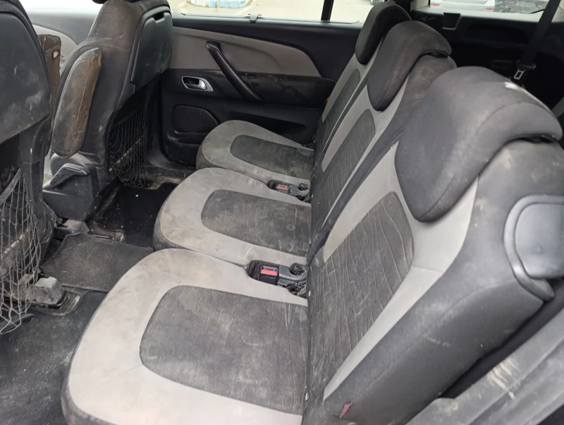 Citroen C4 Picasso 1.6HDI тип мотор 9H05 брой места 6+ 1, снимка 9 - Автомобили и джипове - 49779735