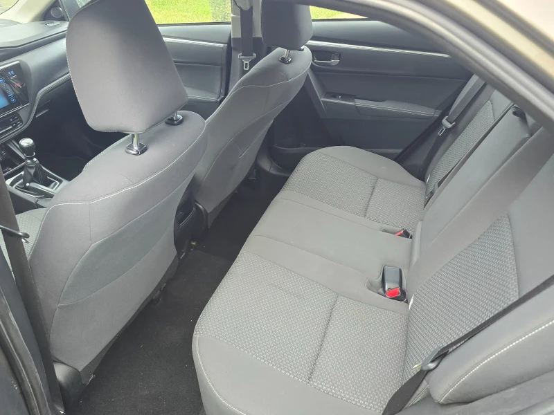 Toyota Corolla 1.6 132кс, снимка 5 - Автомобили и джипове - 52364548