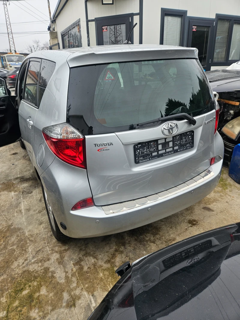 Toyota Verso S 1.3i, снимка 3 - Автомобили и джипове - 52691407