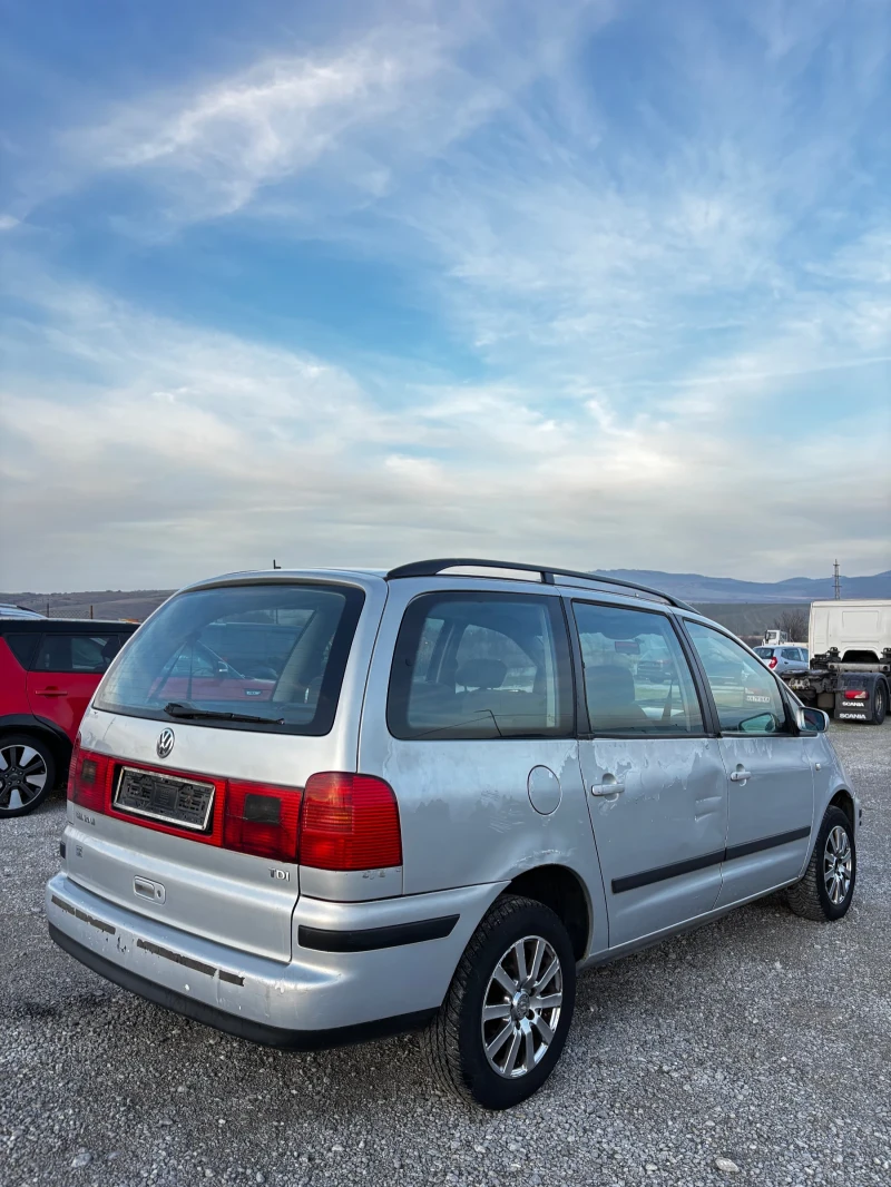 VW Sharan 1.9TDI 116кс, 7 места, 6-скорости !, снимка 5 - Автомобили и джипове - 52840382