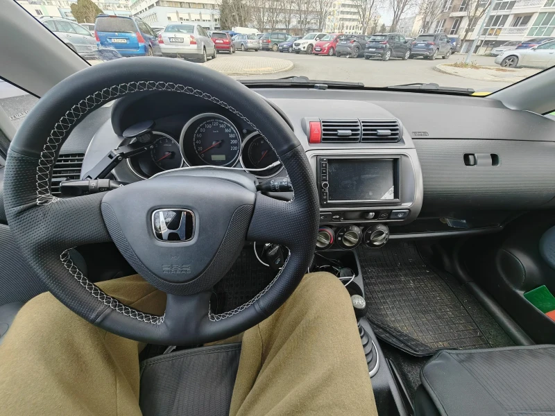 Honda Jazz, снимка 4 - Автомобили и джипове - 53149603