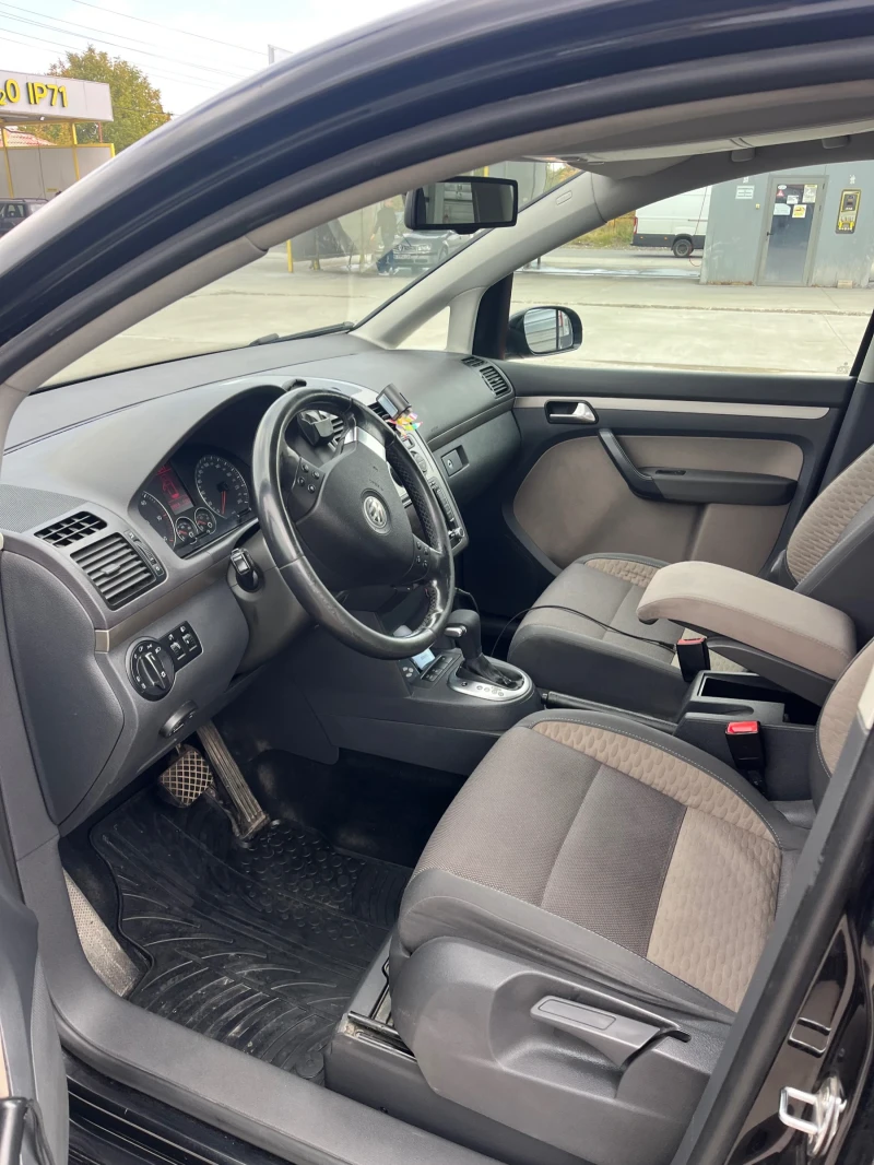 VW Touran 2.0 TDI CROSS TOURAN , снимка 8 - Автомобили и джипове - 53433212